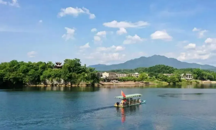 带萌娃探徽州