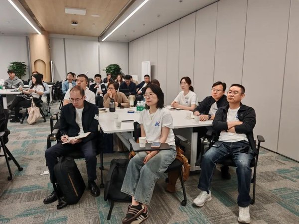 浙江大学 | 童俊花/王子阳/蒋嘉蔚 | 企业AI转型实战课 | 圆满结业