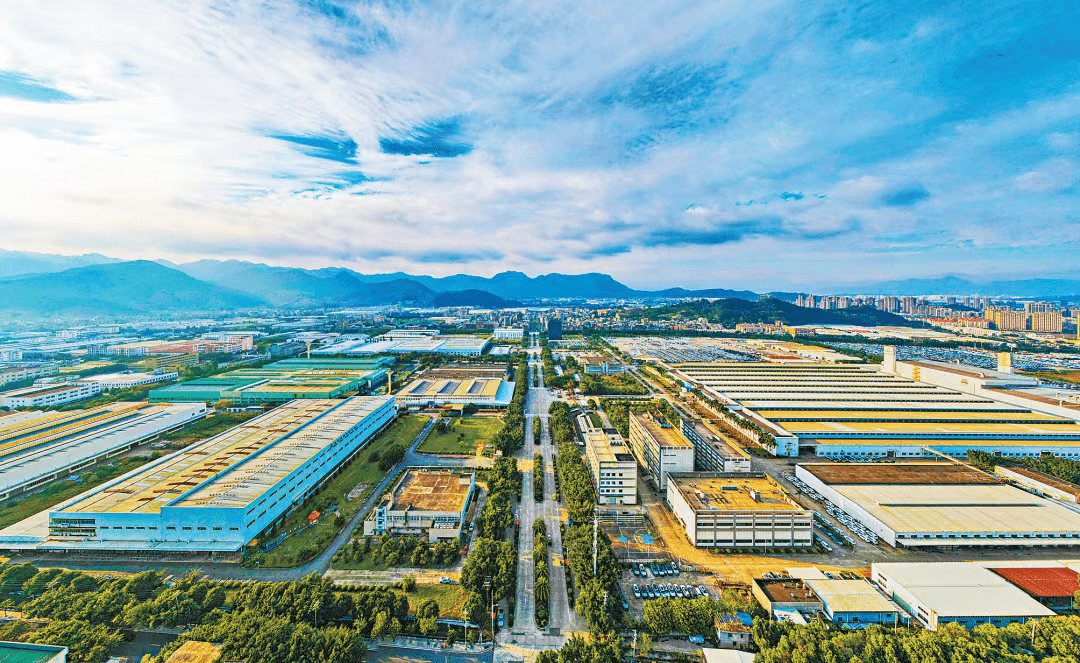 青岛大学文商学院尚工先锋青创营:赋能新兴产业企业家高质量发展
