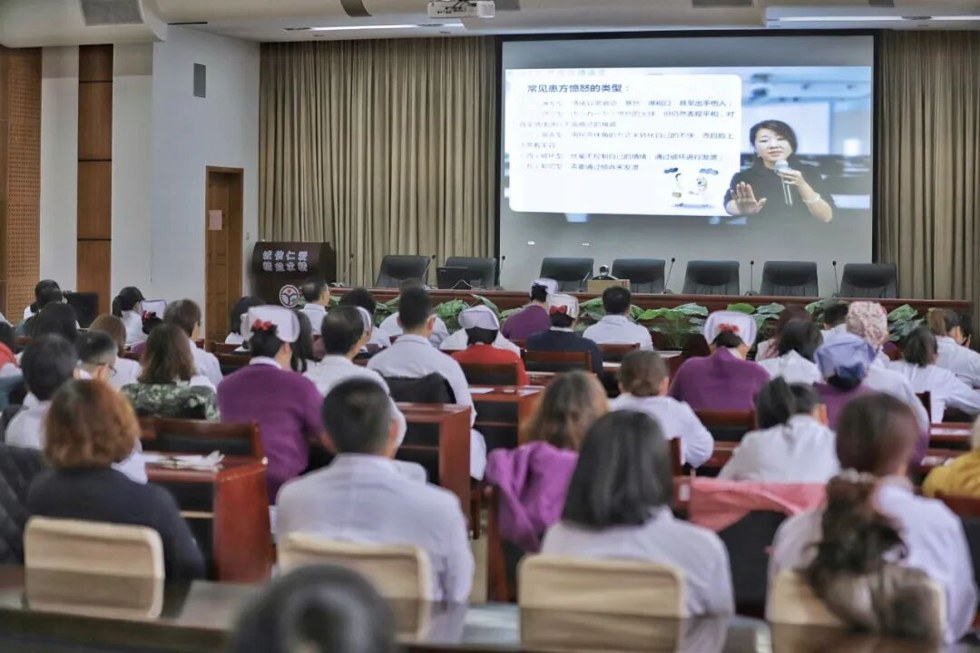 赵志刚药事管理直播课:“1+7”模式助力医院药学管理高质量发展