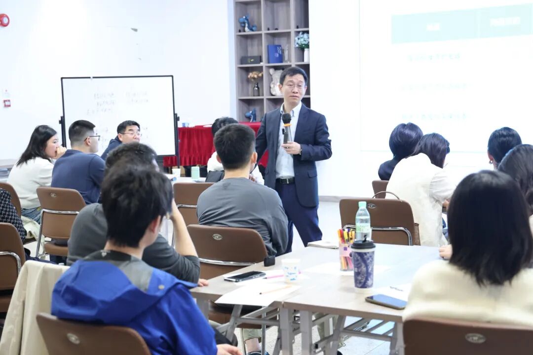 李黎知人善用领导力提升训练营:5月31日良辉培训管理实战课