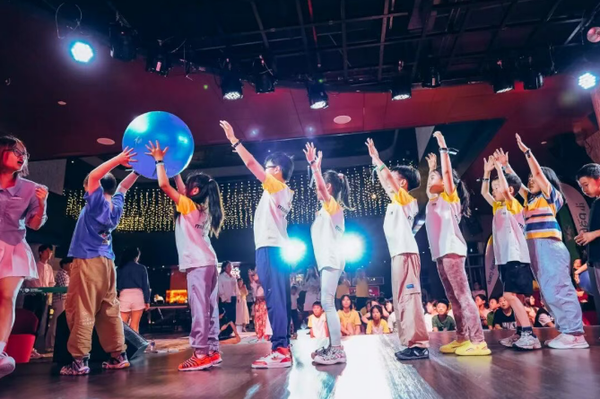 Club Med x 赛先生科学双营同开!0基础进阶AI超能少年