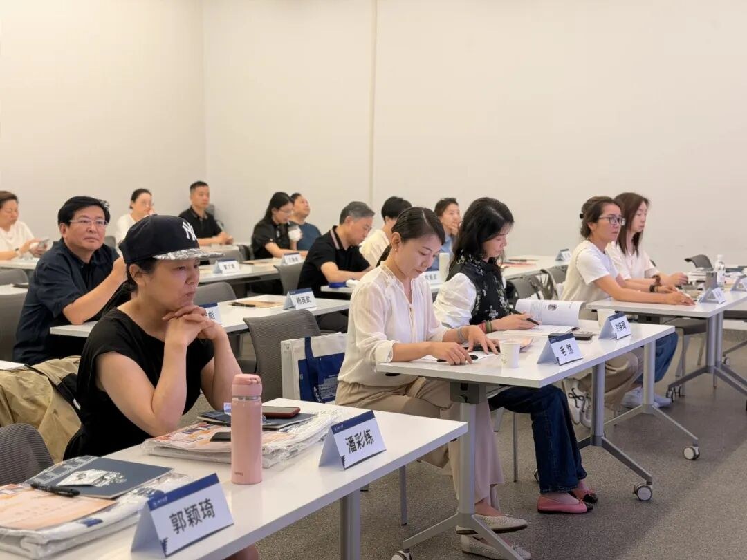 浙江大学书画鉴赏高级研修班(第二期)顺利开班:专家学者与新老学员共启鉴赏研修之旅