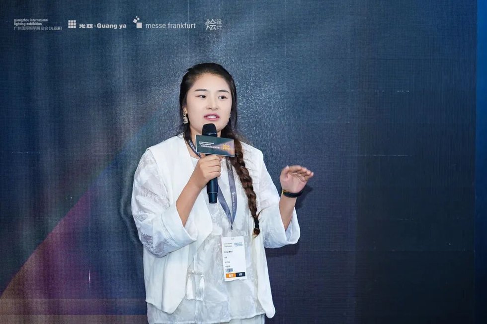 烩设计动态｜圆满成功 | 广州国际照明展&烩设计-以光为礼 全龄共融——国际趋势研讨会