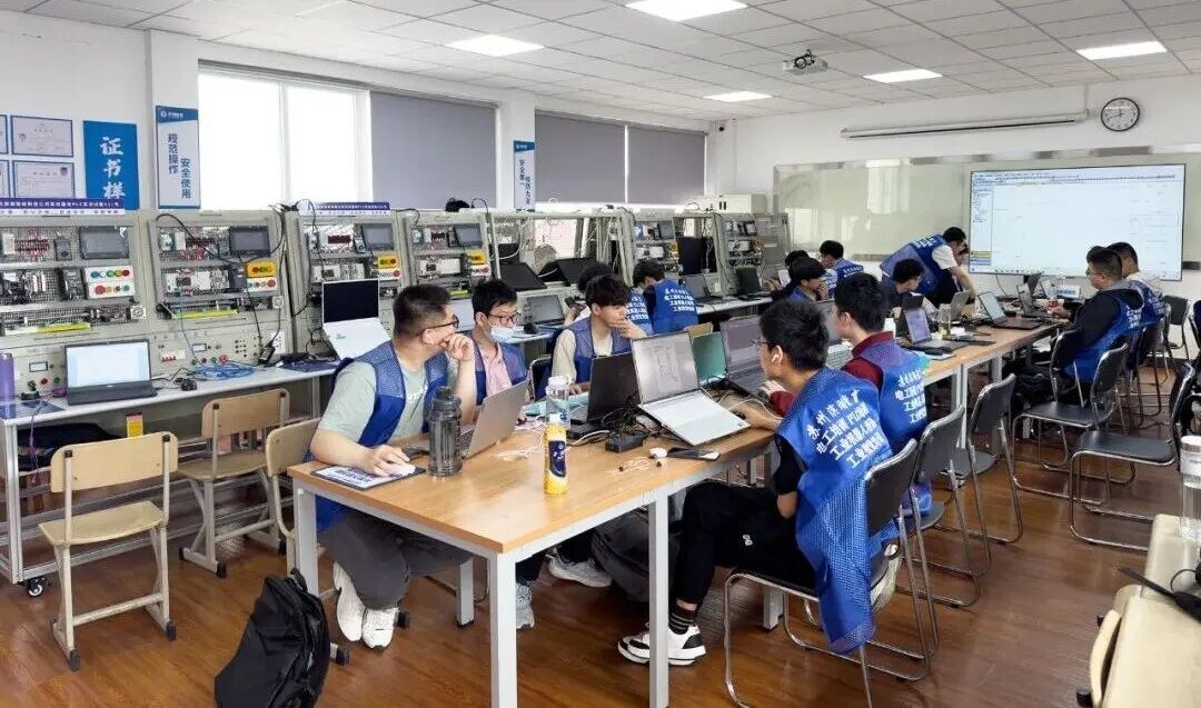 智能制造丨大学生PLC+工业机器人暑期8折专属,7月20日开班