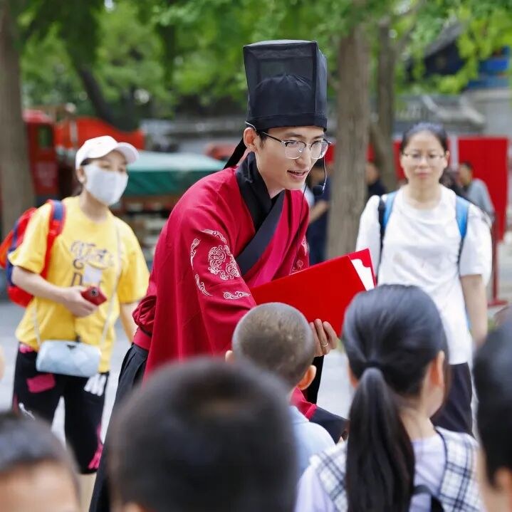 澄澜集贤馆经典成长营暑期开课：在百年学堂学《三字经》、听中国神话、练声律表达, 澄澜集贤馆经典成长营暑期开课：在百年学堂学《三字经》、听中国神话、练声律表达