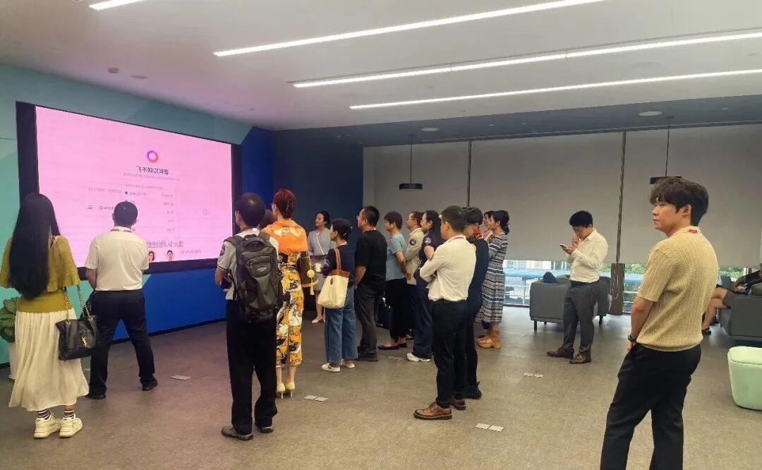 同光资本同光商学院企业家走进字节飞书:AI时代组织自驱管理参访研学