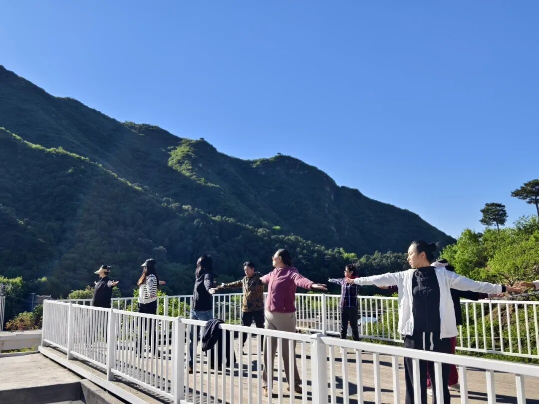 北京灵慧山·合光疗愈·辟谷营:7天7晚山林静修与身心疗愈安排