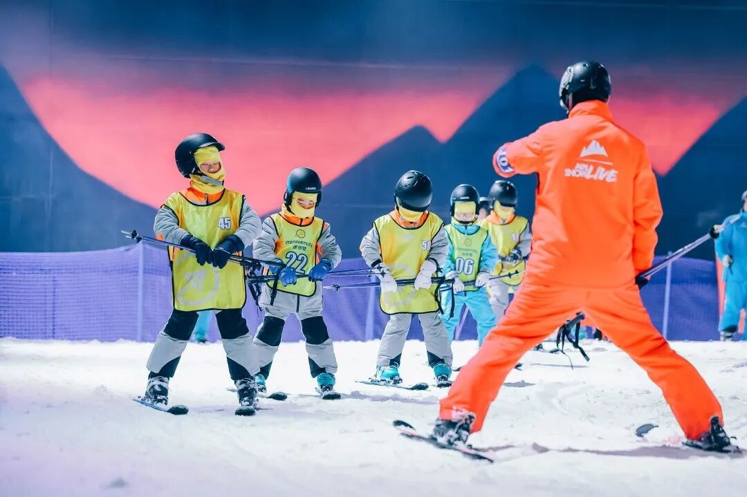 迷你营太仓阿尔卑斯滑雪夏令营8月16日开营:单双板初阶进阶怎么选