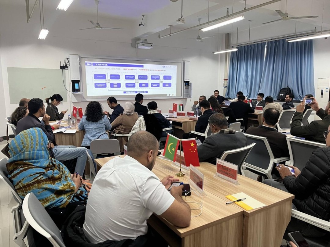 虎读高研院能源电力国际班9月11日开课,乌兹别克斯坦约旦斐济等官员确认参加