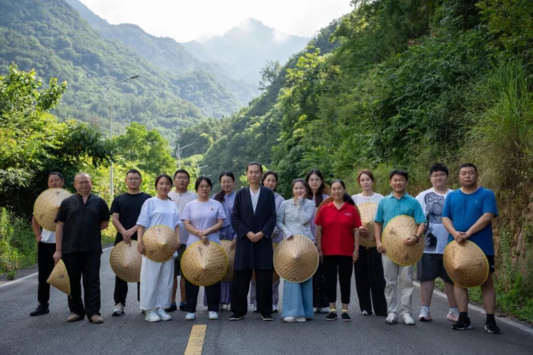 武当玄境山房武当山辟谷营：人到中年，为什么要主动吃身体好的苦？