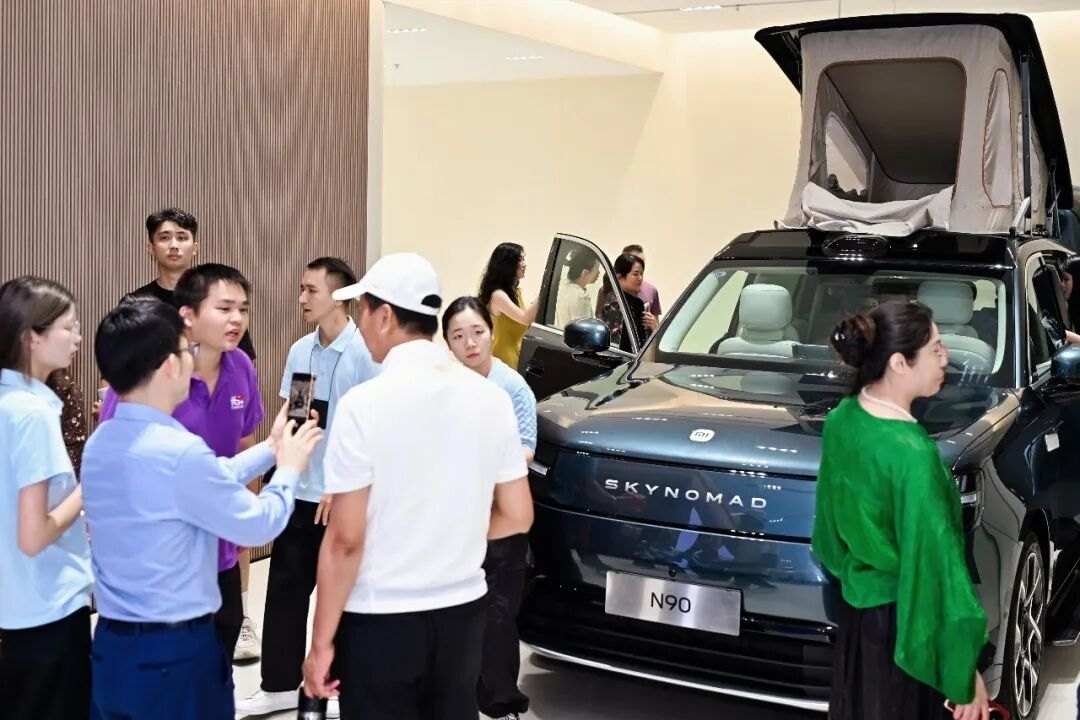 中房商学院科创研习社走进小米：9月17日广州美林天地体验店标杆研学配图6