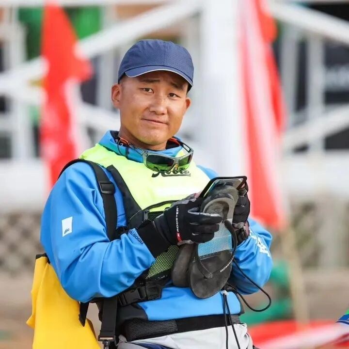 帆船教练周士刚