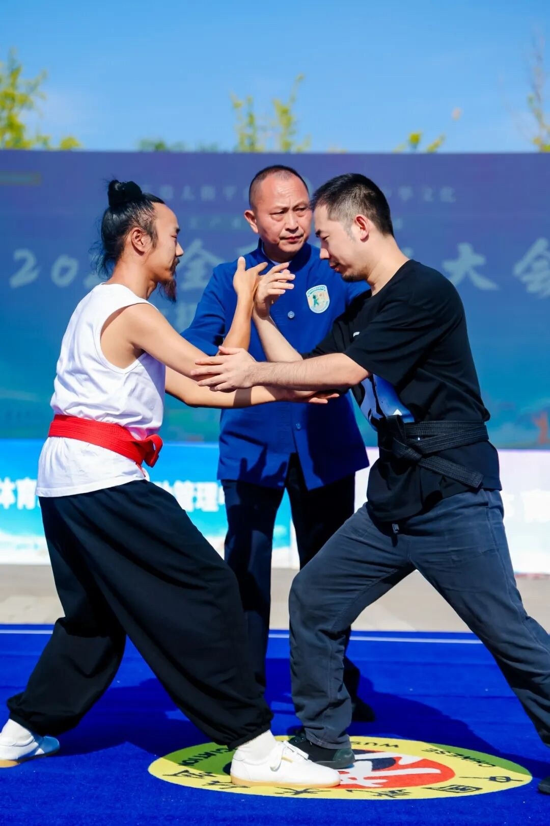刘绥滨参加2026全民太极大会:青城山青城派文化在北京园博园展风采