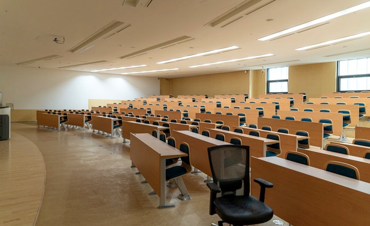 2025-2026上海交通大学人和心理学研修班招生简章：长宁校区开课时间学制与学费明细