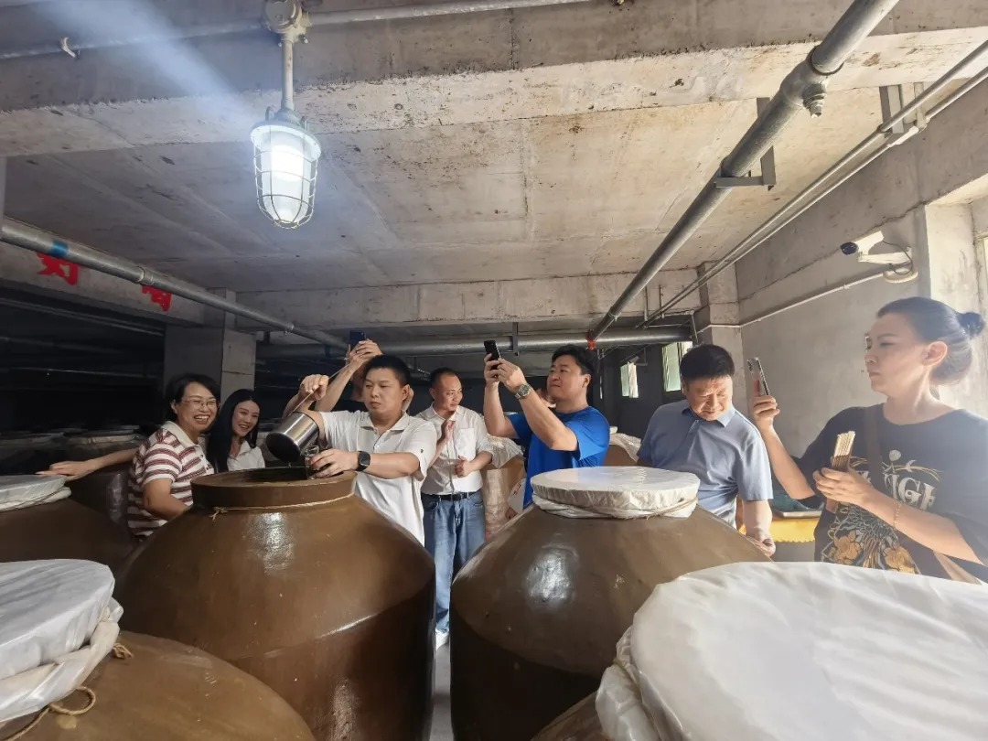 运河商学院二期5班黔北研学酒厂参访